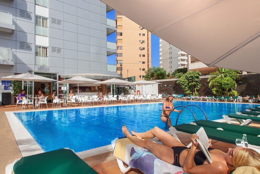 Hotel RH Royal - Recommended for Adults By Hoteles RH — Pool in Benidorm, Valencian Community