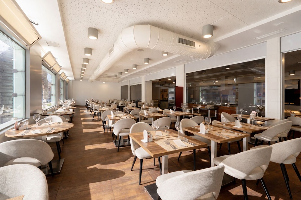 Hotel RH Royal - Recommended for Adults By Hoteles RH — Restaurant in Benidorm, Valencian Community