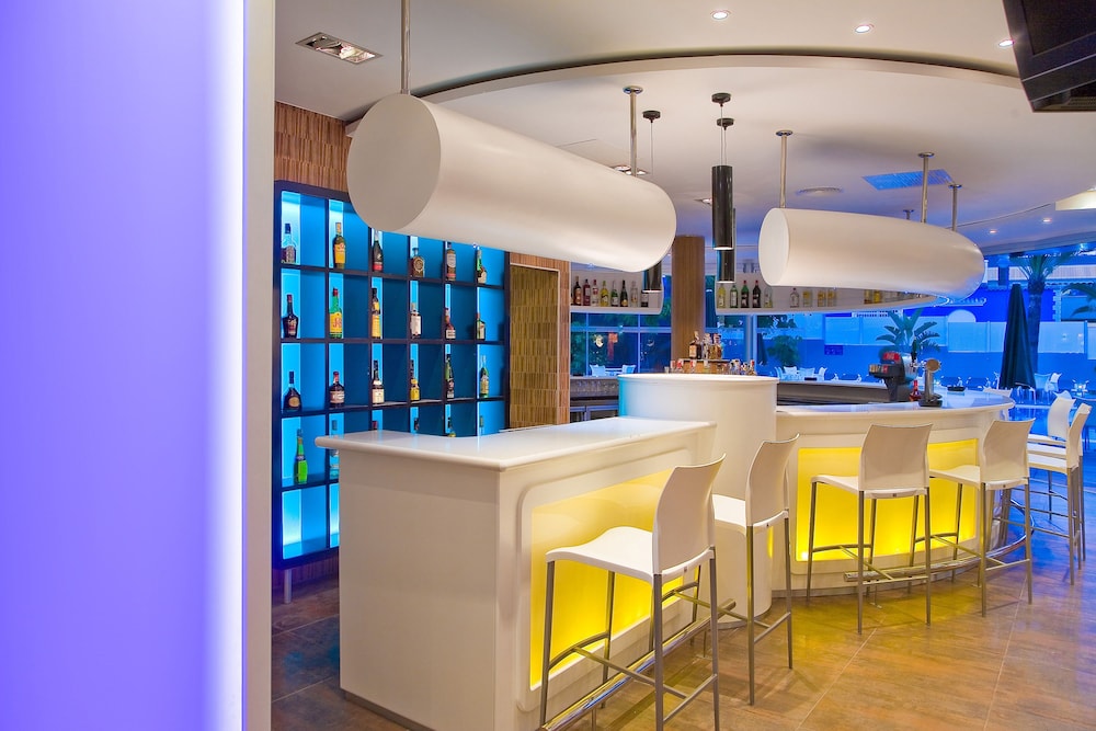 Hotel RH Royal - Recommended for Adults By Hoteles RH — Restaurant in Benidorm, Valencian Community