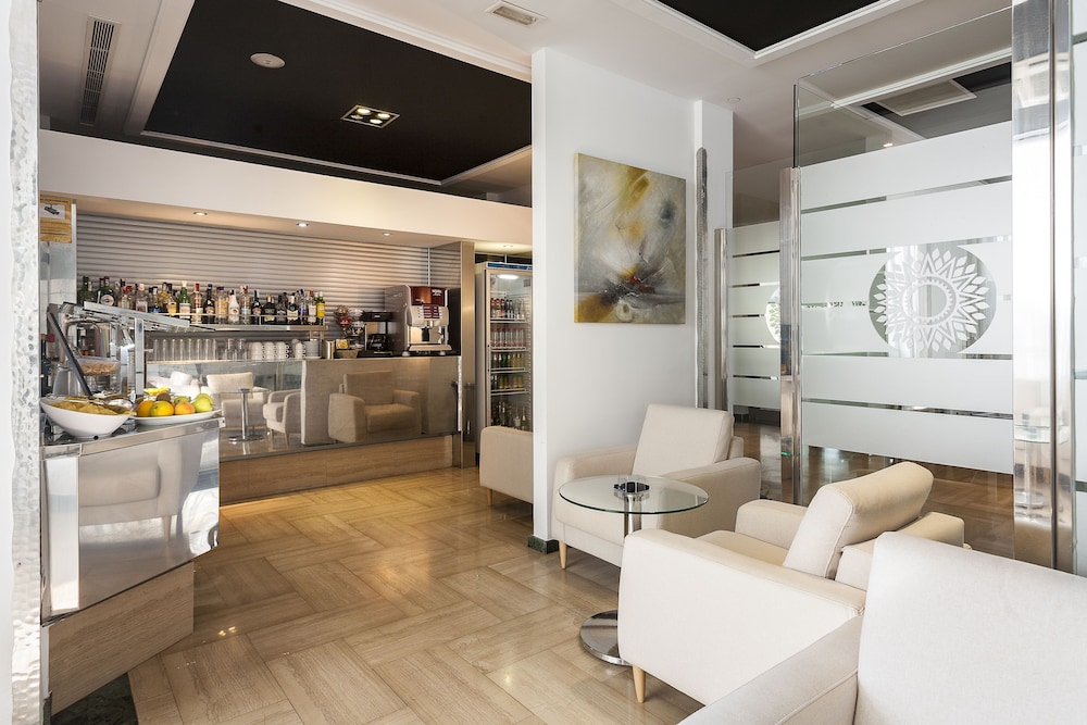 Sandos Monaco Hotel - Adults Only — Restaurant & bars in Benidorm, Valencian Community