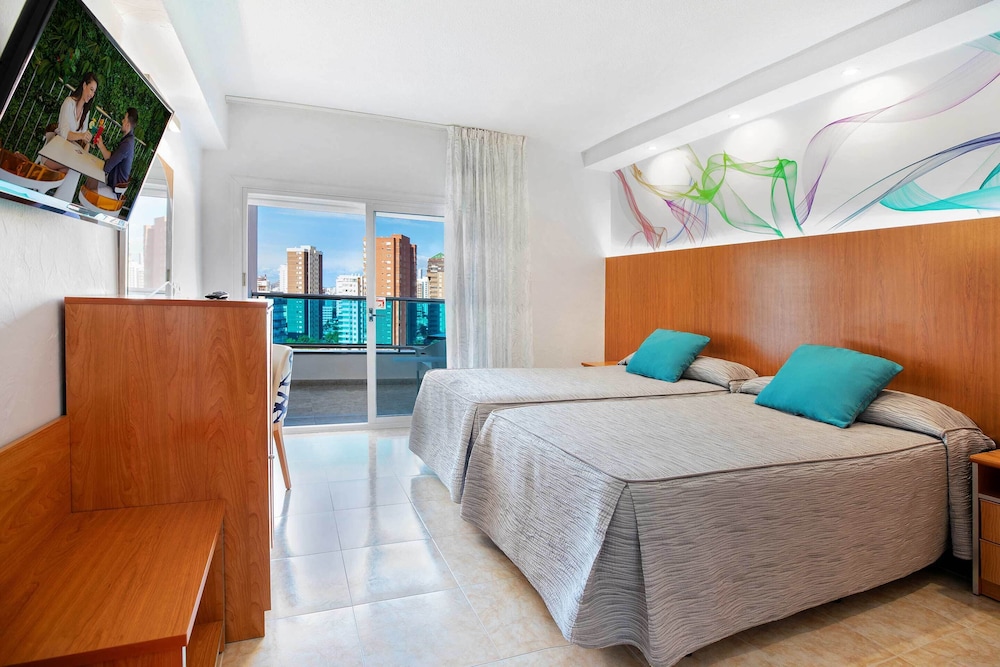 Hotel Servigroup Castilla — Hotel rooms in Benidorm, Valencian Community