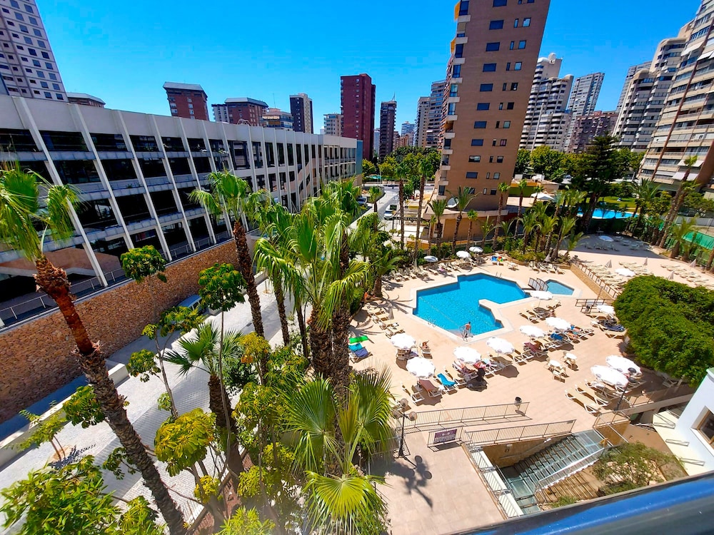 Hotel Servigroup Castilla — Swimming pool in Benidorm, Valencian Community