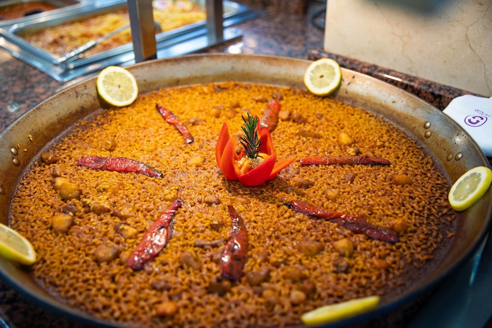 Hotel Servigroup Castilla — Restaurant & bars in Benidorm, Valencian Community