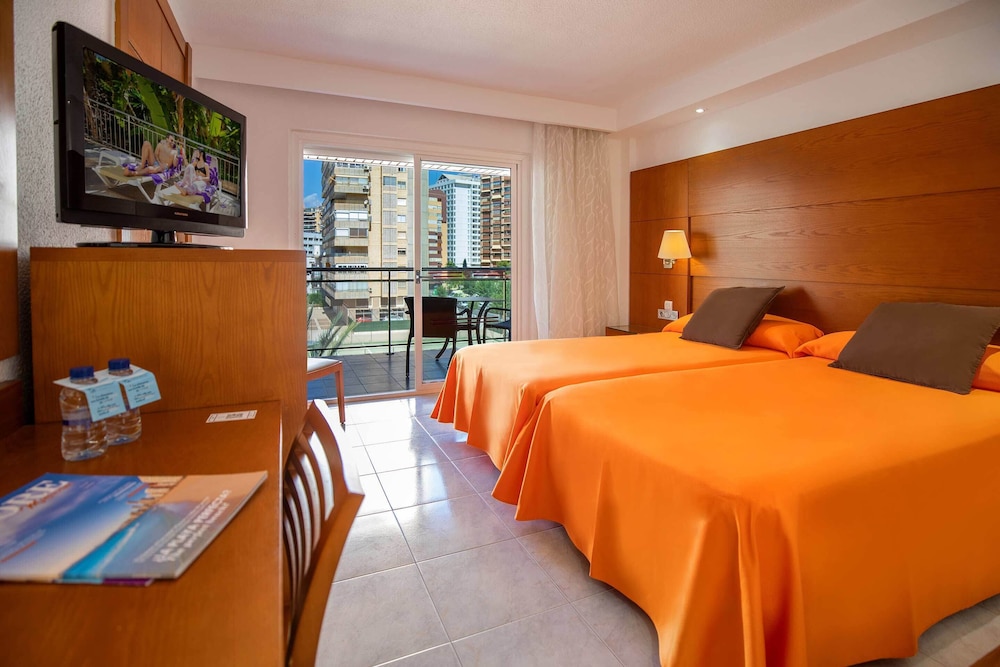 Hotel Servigroup Diplomatic — Hotel rooms in Benidorm, Valencian Community