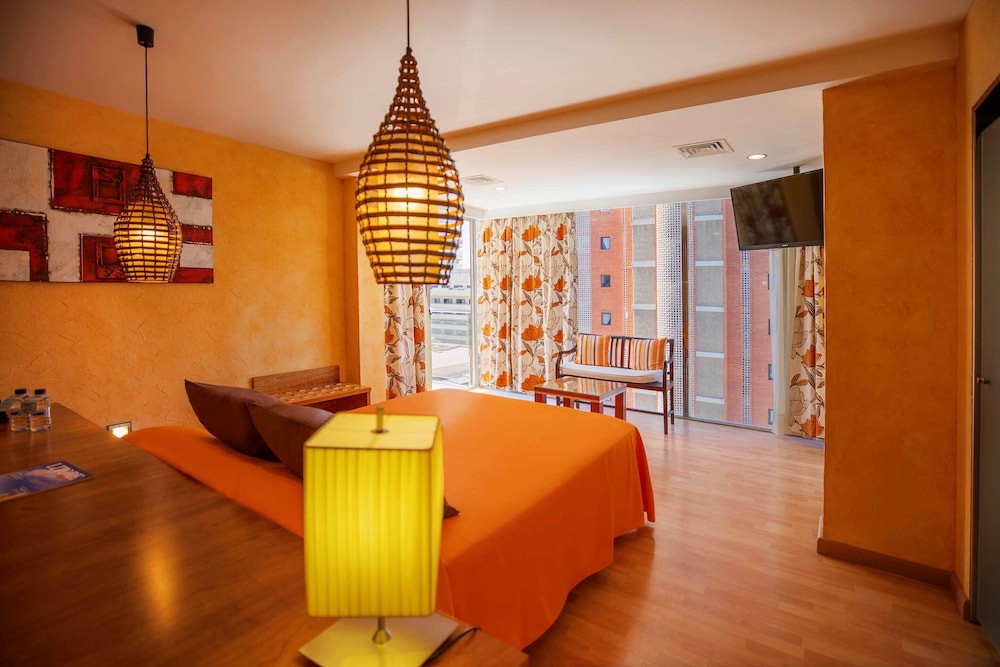 Hotel Servigroup Diplomatic — Hotel rooms in Benidorm, Valencian Community
