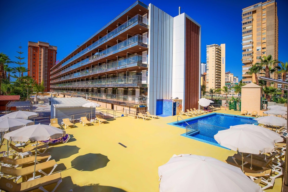 Hotel Servigroup Diplomatic — Swimming pool in Benidorm, Valencian Community