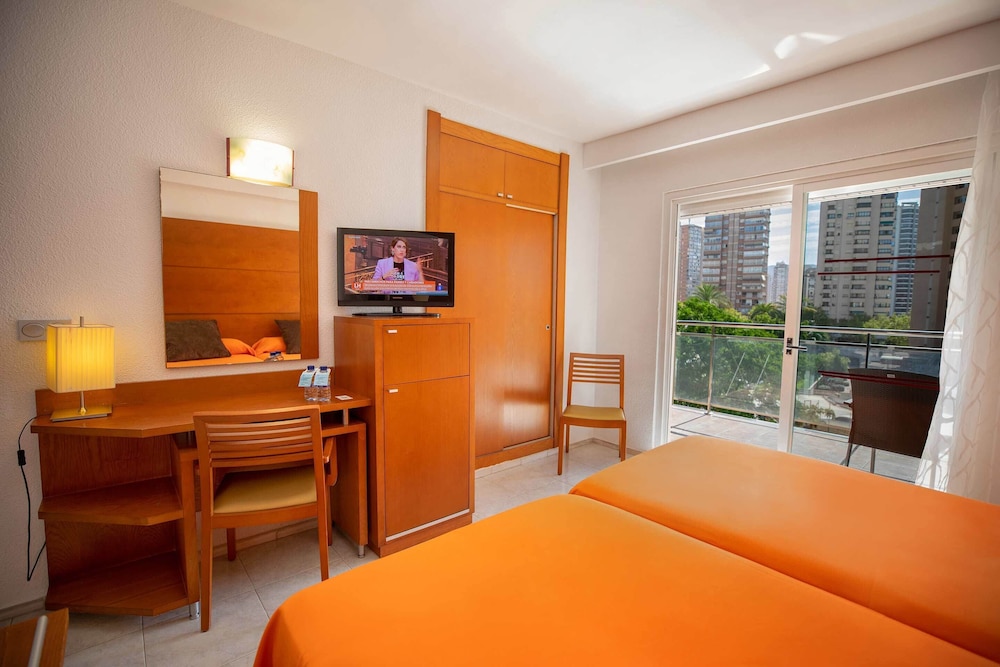 Hotel Servigroup Diplomatic — Hotel rooms in Benidorm, Valencian Community