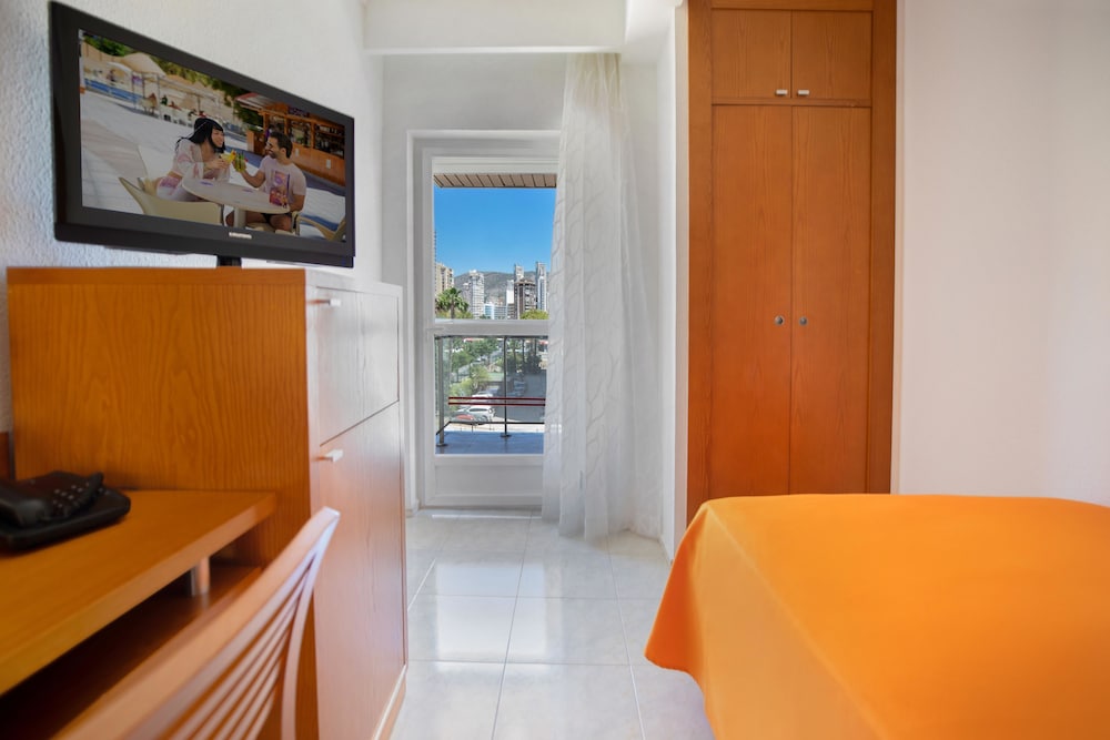 Hotel Servigroup Diplomatic — Hotel rooms in Benidorm, Valencian Community