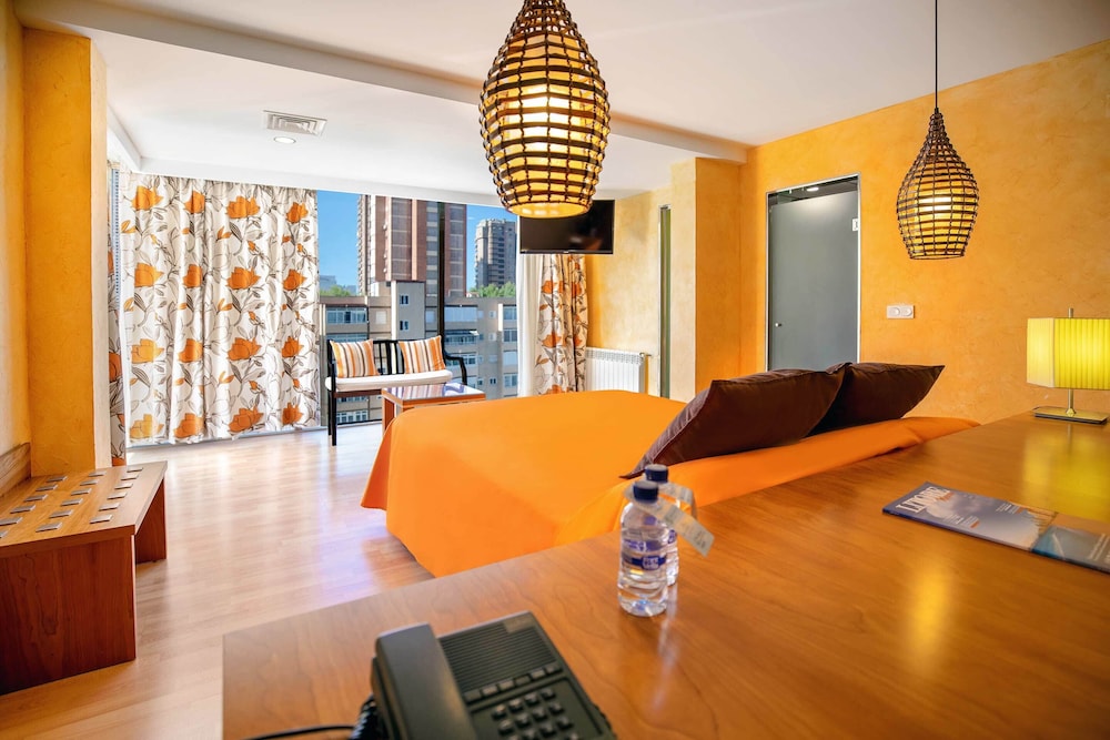 Hotel Servigroup Diplomatic — Hotel rooms in Benidorm, Valencian Community