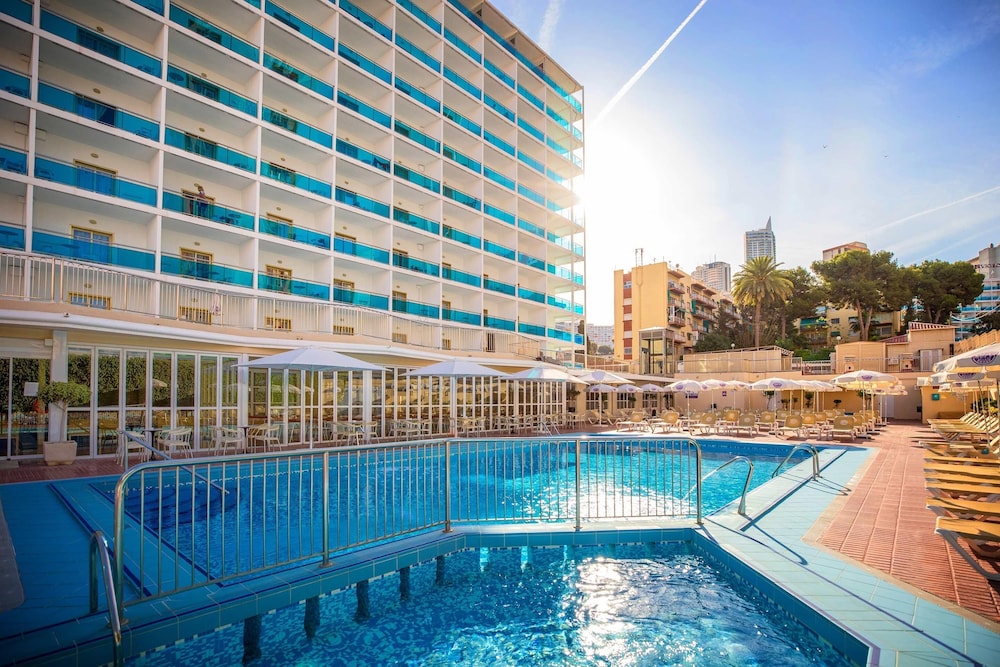 Hotel Servigroup Nereo — Swimming pool in Benidorm, Valencian Community