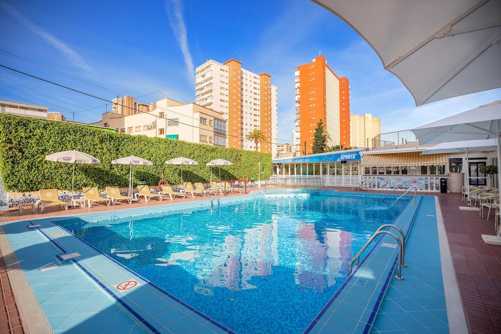 Hotel Servigroup Nereo — Swimming pool in Benidorm, Valencian Community