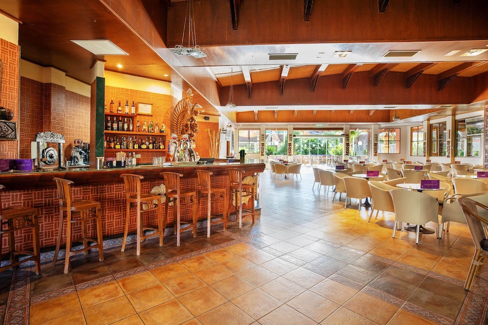 Hotel Servigroup Orange — Restaurant & bars in Benidorm, Valencian Community