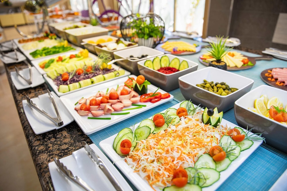 Hotel Servigroup Orange — Restaurant & bars in Benidorm, Valencian Community