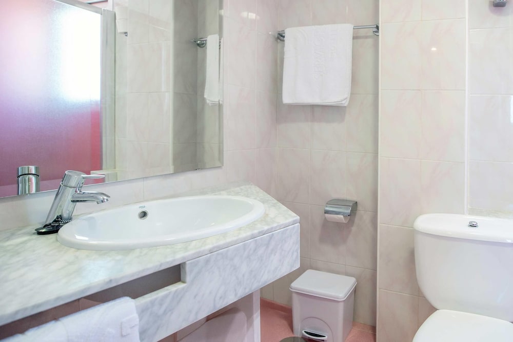 Hotel Servigroup Orange — Hotel rooms in Benidorm, Valencian Community