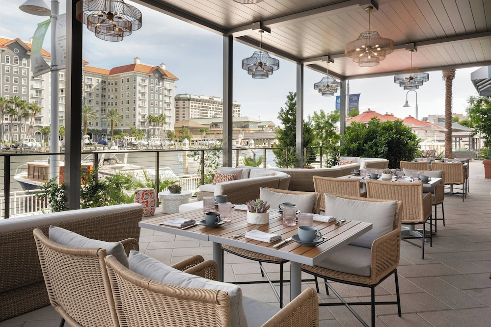 Tampa Marriott Water Street — Restaurant & bars in Tampa, Florida