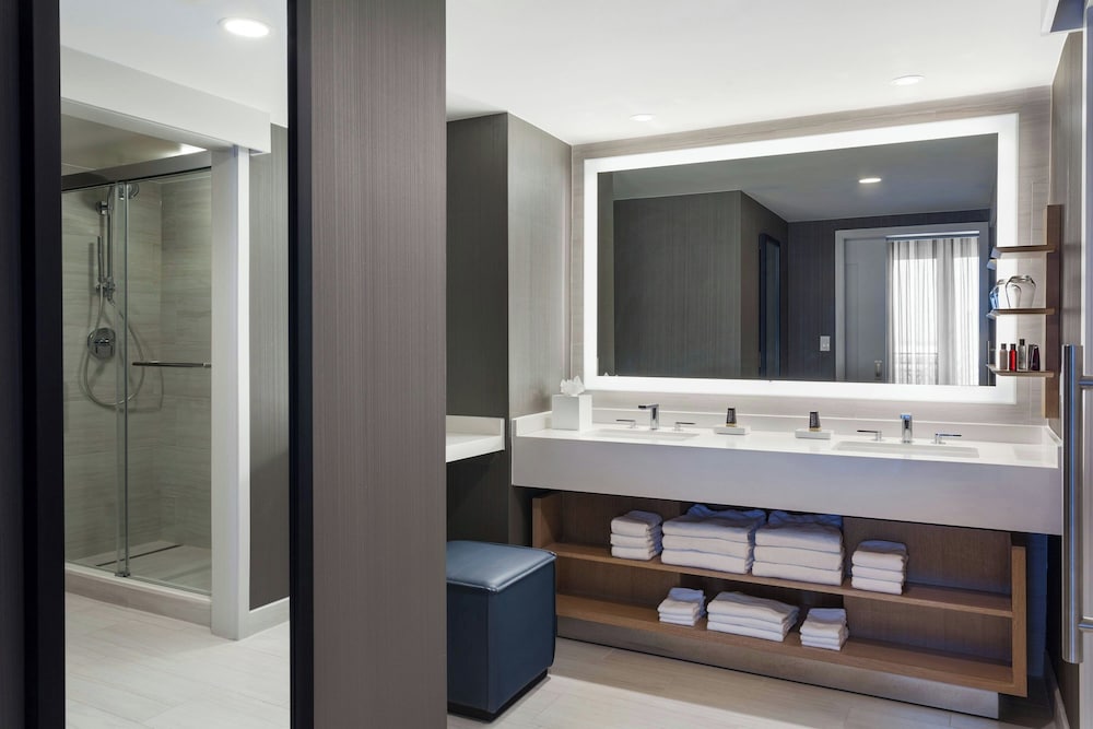 Tampa Marriott Water Street — Hotel rooms in Tampa, Florida