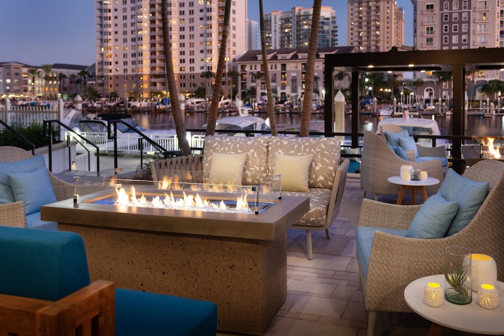 Tampa Marriott Water Street — Restaurant & bars in Tampa, Florida