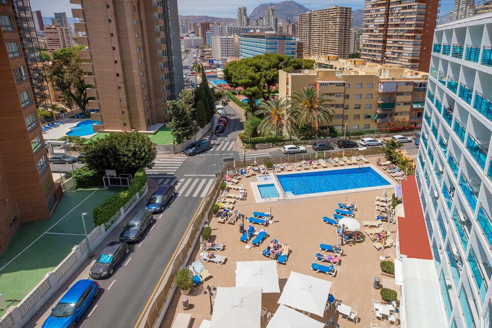 Hotel Servigroup Rialto — Swimming pool in Benidorm, Valencian Community