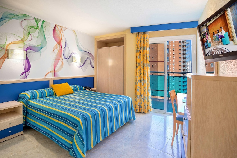Hotel Servigroup Rialto — Hotel rooms in Benidorm, Valencian Community