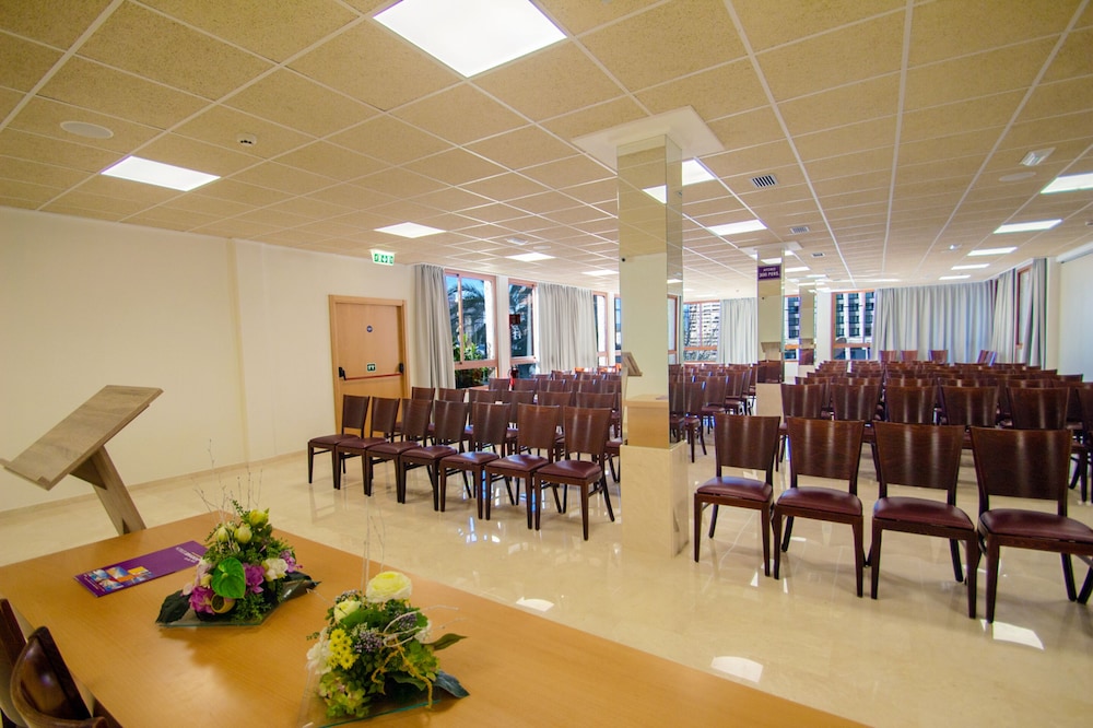 Hotel Servigroup Torre Dorada — Hotel building in Benidorm, Valencian Community