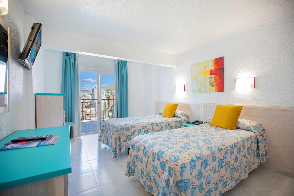 Hotel Servigroup Torre Dorada — Hotel rooms in Benidorm, Valencian Community