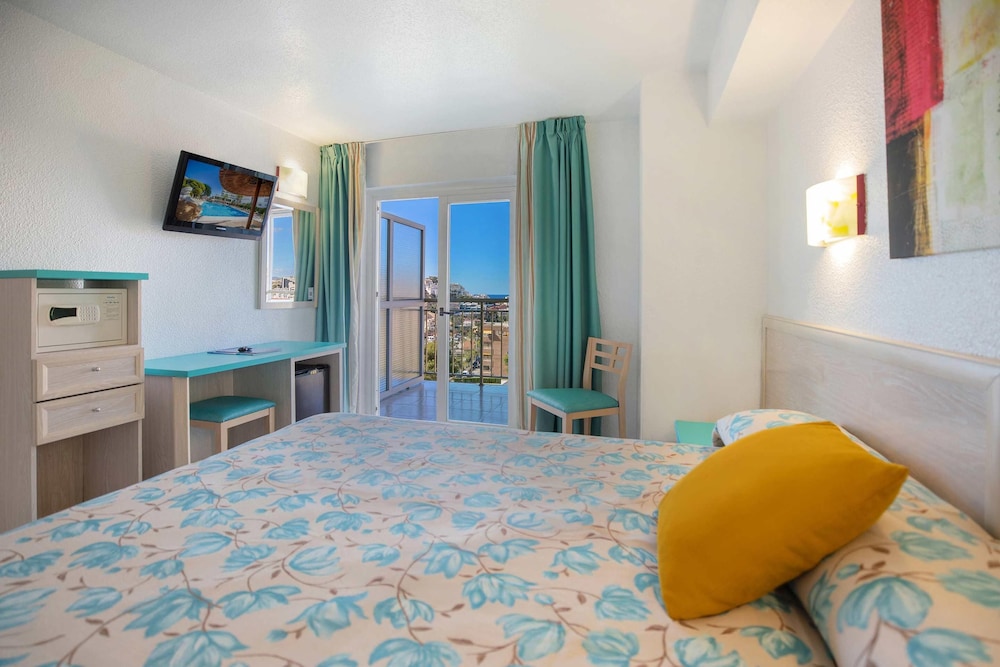 Hotel Servigroup Torre Dorada — Hotel rooms in Benidorm, Valencian Community