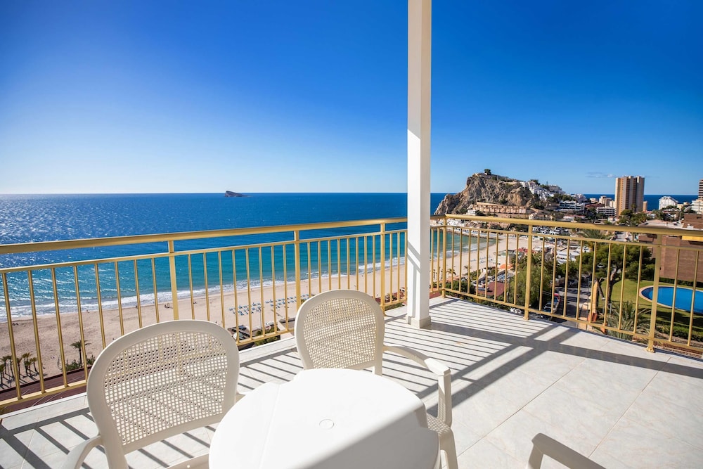 Hotel Servigroup Torre Dorada — Hotel rooms in Benidorm, Valencian Community
