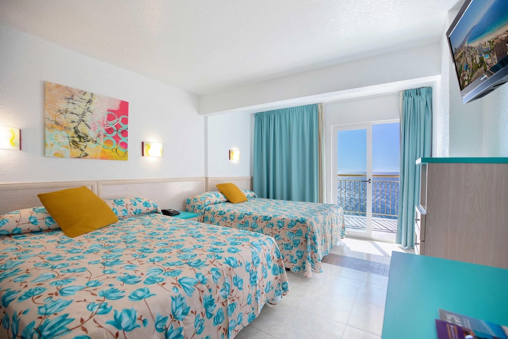 Hotel Servigroup Torre Dorada — Hotel rooms in Benidorm, Valencian Community