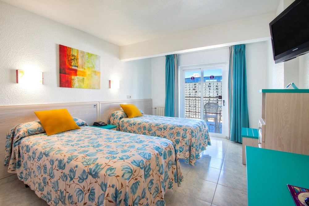 Hotel Servigroup Torre Dorada — Hotel rooms in Benidorm, Valencian Community