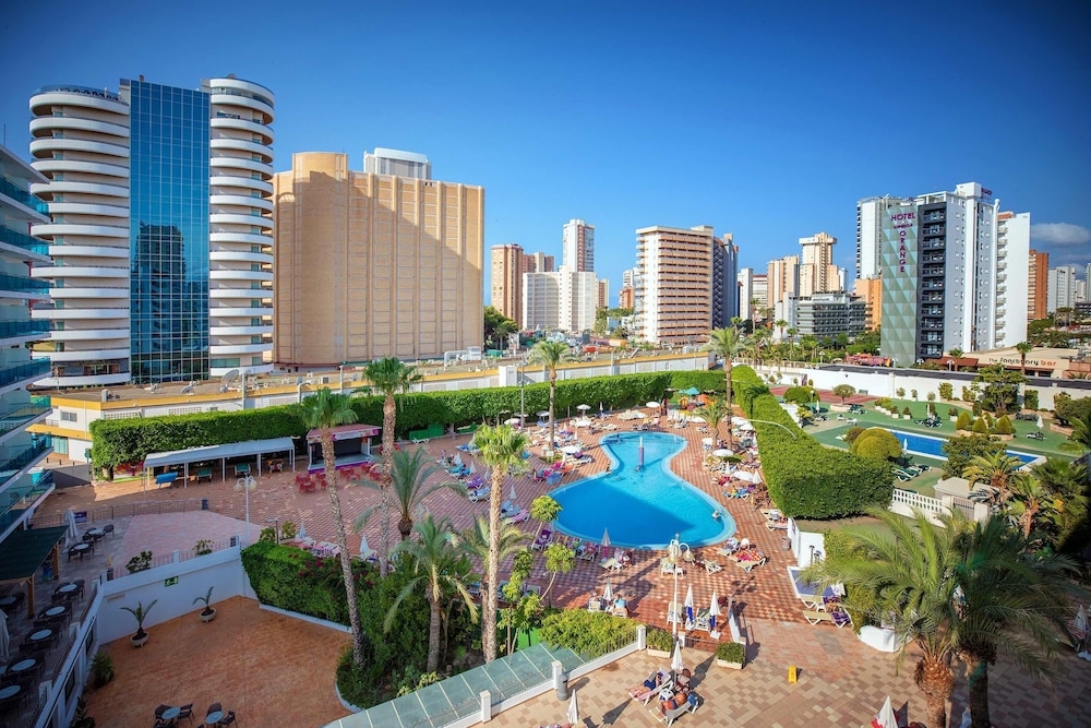 Hotel Servigroup Venus — Swimming pool in Benidorm, Valencian Community