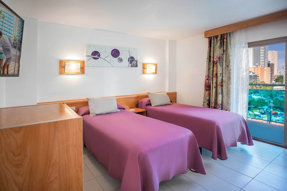 Hotel Servigroup Venus — Hotel rooms in Benidorm, Valencian Community