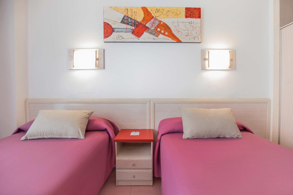 Hotel Servigroup Venus — Hotel rooms in Benidorm, Valencian Community