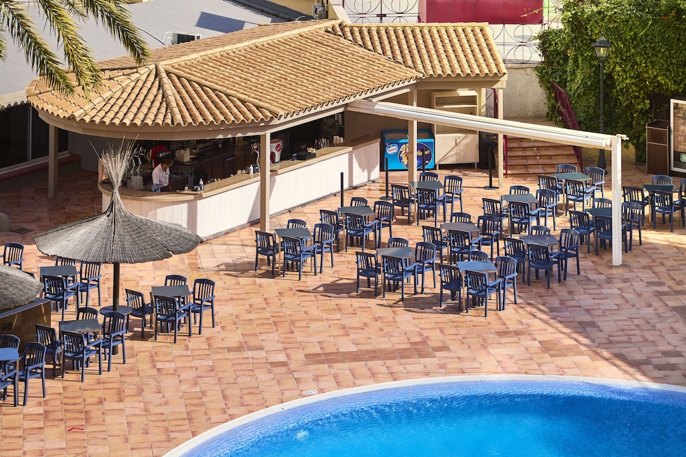 Sol Pelícanos Ocas — Swimming pool in Benidorm, Valencian Community