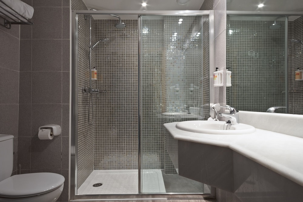 Sol Pelícanos Ocas — Hotel rooms in Benidorm, Valencian Community