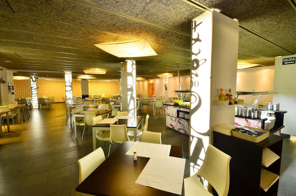 Hotel Sol & Sombra — Restaurant & bars in Benidorm, Valencian Community