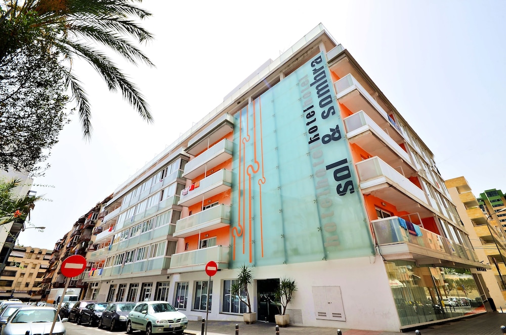 Hotel Sol & Sombra — Hotel building in Benidorm, Valencian Community