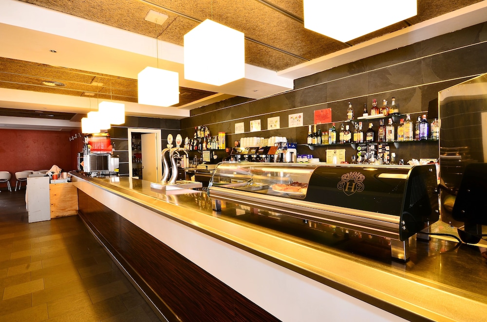 Hotel Sol & Sombra — Restaurant & bars in Benidorm, Valencian Community
