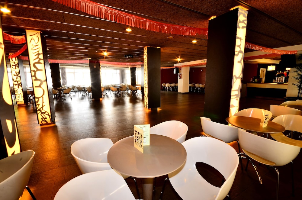 Hotel Sol & Sombra — Restaurant & bars in Benidorm, Valencian Community