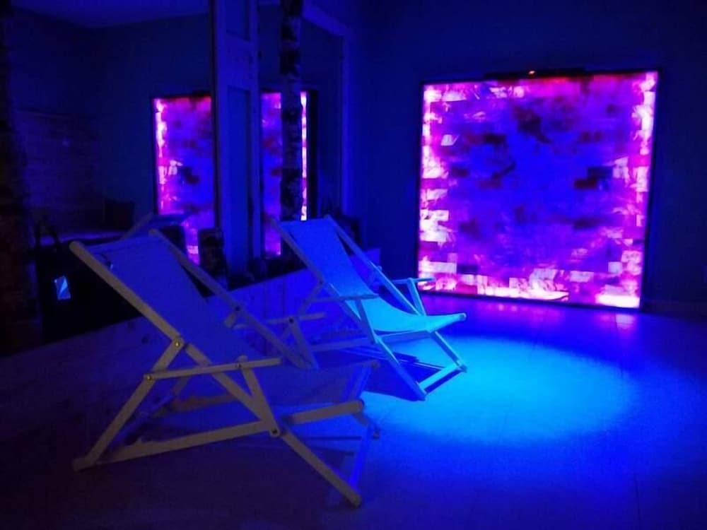 Villa Madrina Lovely and Dynamic Hotel — Beach in Garda, Veneto