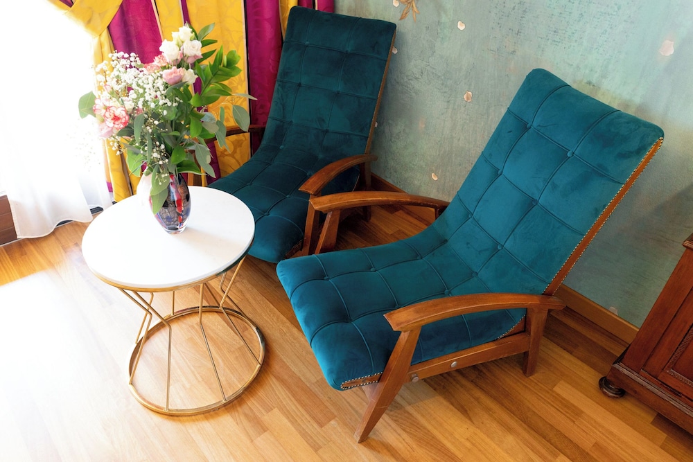 Villa Madrina Lovely and Dynamic Hotel — Hotel rooms in Garda, Veneto