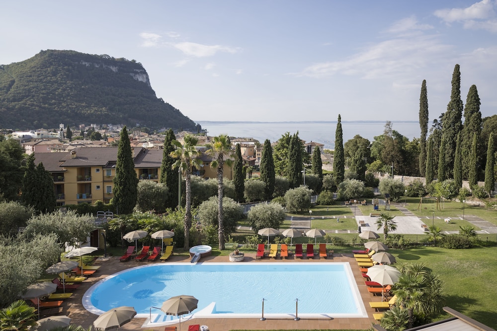 Villa Madrina Lovely and Dynamic Hotel — Swimming pool in Garda, Veneto