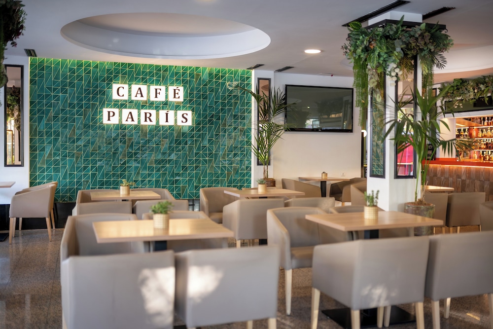 Climia Belroy 4* Superior Hotel — Restaurant & bars in Benidorm, Valencian Community