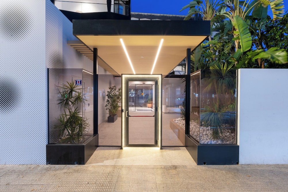 Climia Belroy 4* Superior Hotel — Hotel building in Benidorm, Valencian Community