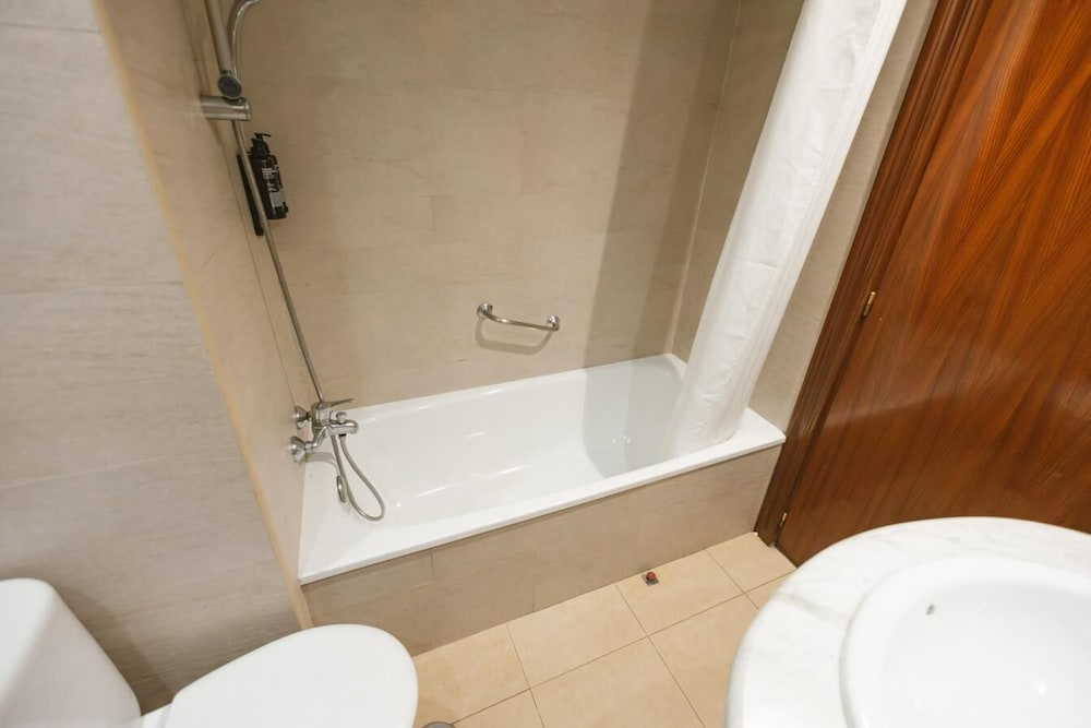 Port Vista Oro Hotel — Hotel rooms in Benidorm, Valencian Community