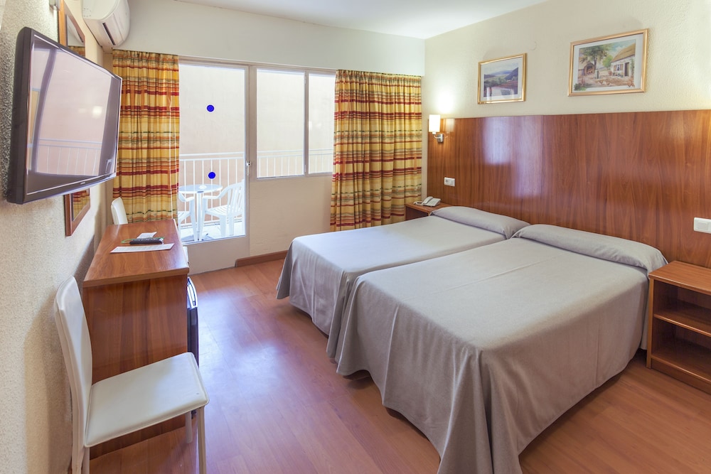 Port Vista Oro Hotel — Hotel rooms in Benidorm, Valencian Community