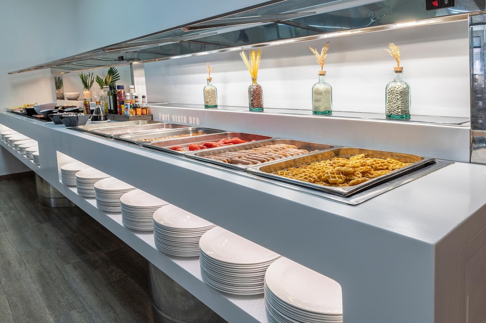 Port Vista Oro Hotel — Restaurant & bars in Benidorm, Valencian Community