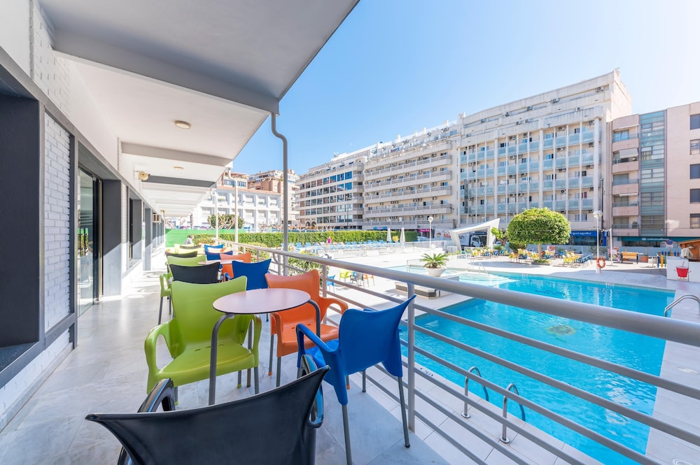 Port Vista Oro Hotel — Restaurant & bars in Benidorm, Valencian Community