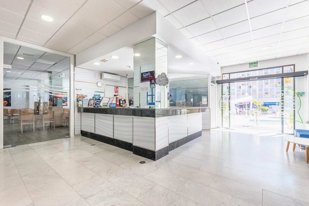 Port Vista Oro Hotel — Hotel building in Benidorm, Valencian Community