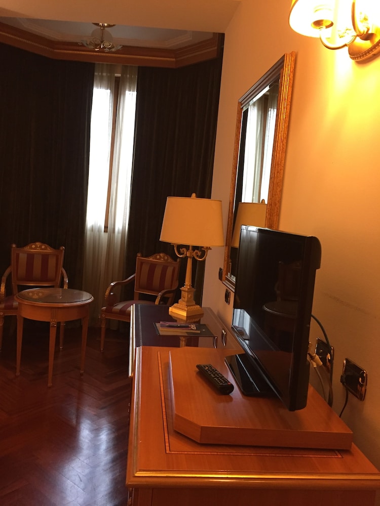 Marconi Hotel — Hotel rooms in Milan, Lombardy
