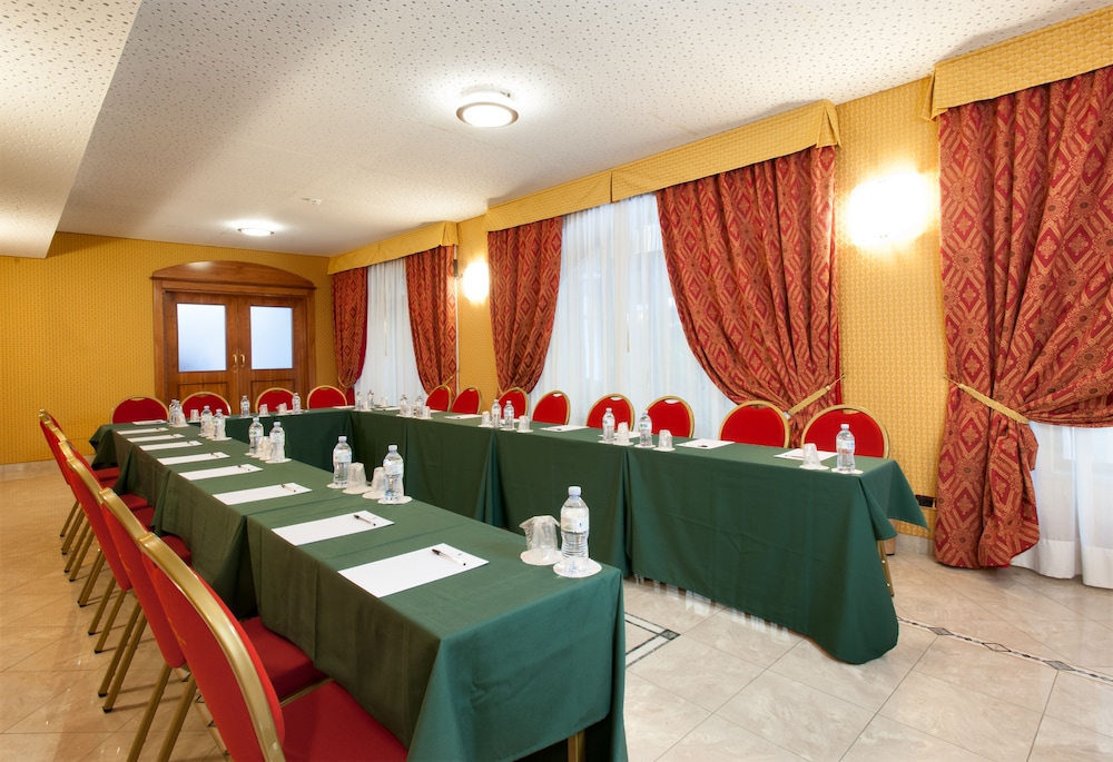 Marconi Hotel — Hotel building in Milan, Lombardy